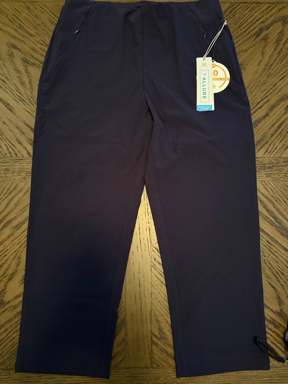 Tail Women's Navy Capris
